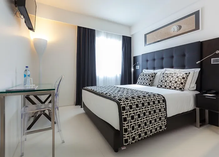 Boutique 3* Distrikt Faro